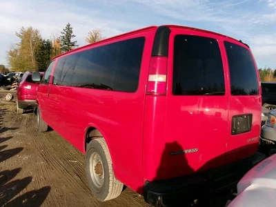 Used Front Suspension Stabilizer Bar fits: 2004 Chevrolet Express 3500 van Front - Image 1 of 4