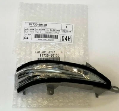 81730-60130 Lexus Genuine GX460 LX570 OEM NEW (RH) Side Mirror Turn Signal Light - Imagem 1 de 3