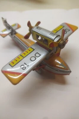 LITOGRAFÍA DORNIER 18 4" JUGUETE DE HOJALATA AVIÓN BIMOTOR y GRAF ZEPPELIN Foto 1 de 4