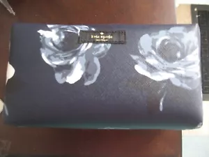 Kate Spade Medium Davie Laurel Way Night Rose Navy Multi Travel/Cosmetic Case NW - Picture 1 of 5