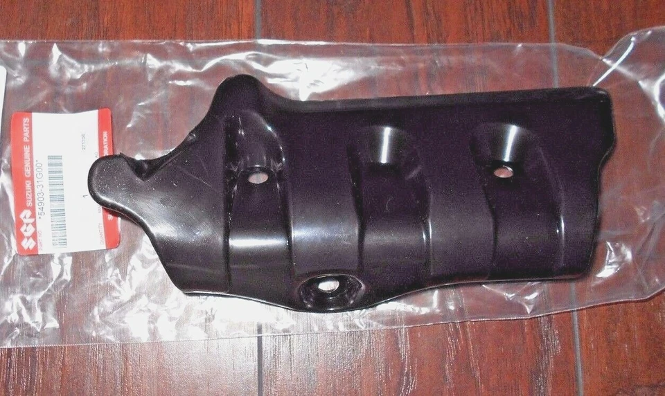  SUZUKI KING QUAD 450.500.700.750 BRAZO A DELANTERO DERECHO, GUARDABOTAS CV 54903-31G00 Foto 1 de 1