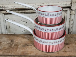 3 Französische Antik Emaille Granitgeschirr Töpfe Pfannen Floral Rot Bonbon Streifen BB Depose - Bild 1 von 21