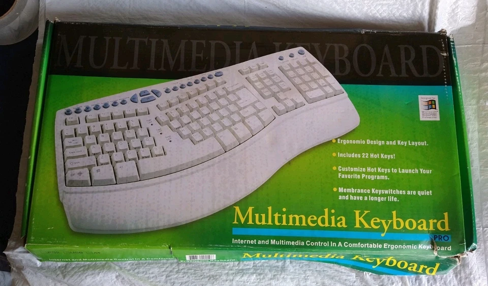 NEW Ortek Ergonomic Keyboard Wired PS/2 EKB-804 PRO White - Image 1 of 4