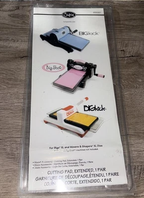 Sizzix  BIGkick/Big Shot/Vagabond Cutting Pads 1 Pair-XL Extended 14.625"X6.25"X - Image 1 of 3
