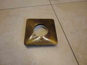 Abdeck Blende Rosette Wasserzähler 140x140 Farbe Bronziert Kunststoff, gebraucht - Bild 1 von 5