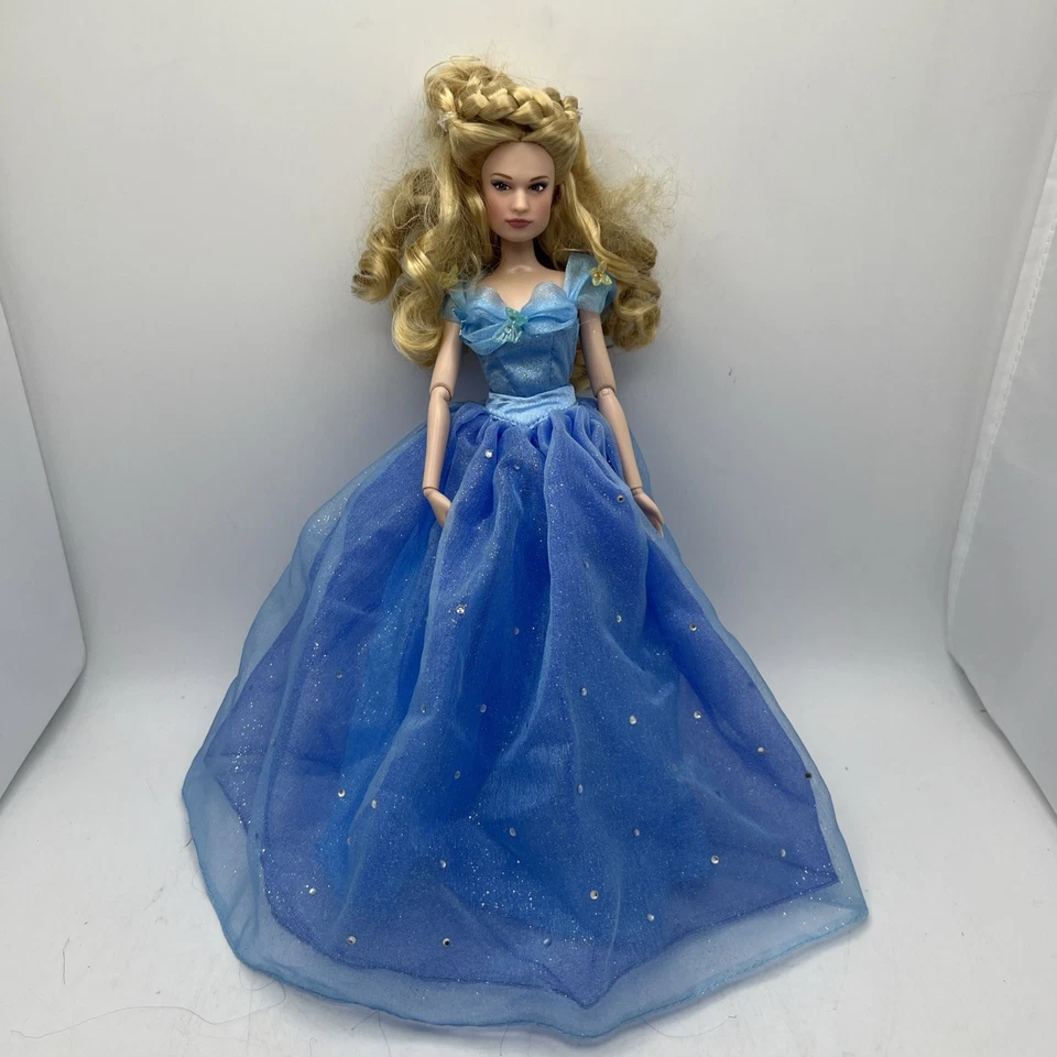 Disney Live Action Cinderella Doll Lily James 2015, 12" high - Изображение 1 из 4