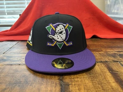 Sombrero Club Anaheim Mighty Ducks Negro Púrpura New Era Ajustado 7 3/4 Verde UV Foto 1 de 4