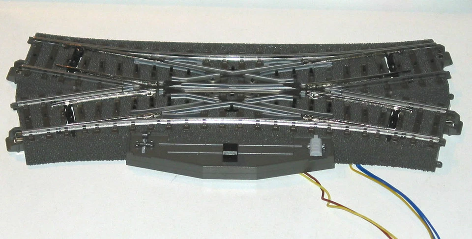 Märklin H0 24624 C-Gleis Doppelkreuzungsweiche mit Antrieb Neu - Bild 1 von 1