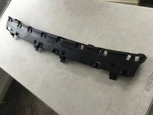 Nuevo montaje parachoques trasero central Mercedes Benz GLA H247 A2478852904 2020 modelo encendido - Imagen 1 de 4