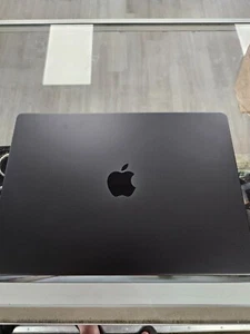 Apple MacBook Pro M3 Max 1TB SSD 36GB A2992 - Picture 1 of 9