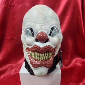 American Horror Story Cult - The Bump Mask - Trick or Treat Studios - Picture 1 of 14