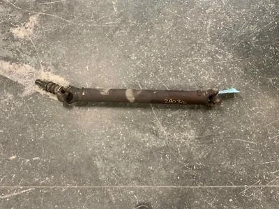 2002 - 2006 Cadillac Escalade Front Drive Shaft 6.0L Vortec V8 4 Speed AT Foto 1 de 4