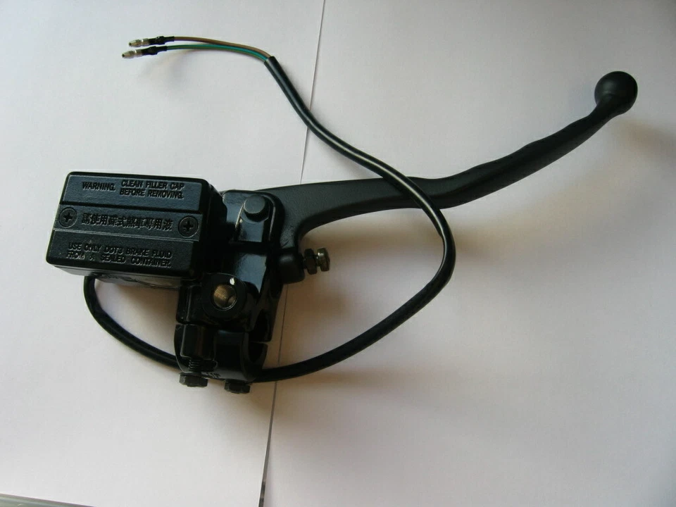 YAMAHA RD125LC RD250LC RD 125 LC MK1 RD 250 4L1 NEW FRONT BRAKE MASTER CYLINDER - Image 1 of 1