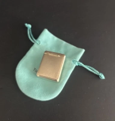 Tiffany & Co ~ Vesta Match Safe de plata de ley Foto 1 de 4