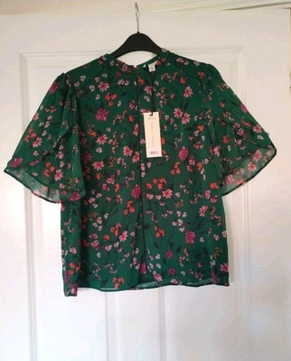 Next Very Pretty Green ,Pink Love &Roses Short Bell Sleeve Blouse RRP £39 - Image 1 of 4