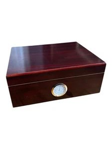 Vintage Dussledorf Lacquered Cedar Wooden Humidor Cigar Box - Picture 1 of 7