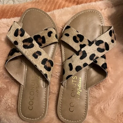 COCONUTS BY MATISSE SANDALS PEBBLE 8 FLAT LEOPARD COWHIDE SLIDES TAN BLACK- - Image 1 of 4