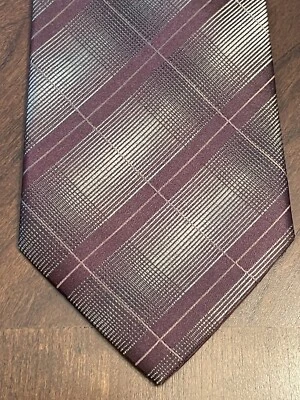 Alfani Hand Made 100% Silk Men’s Neck Tie Made In China - Image 1 of 4