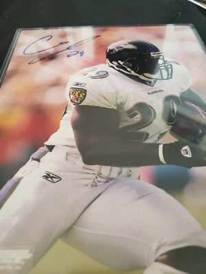 Foto autografiada a color 8x10 de los Ravens Chester Taylor  Foto 1 de 2