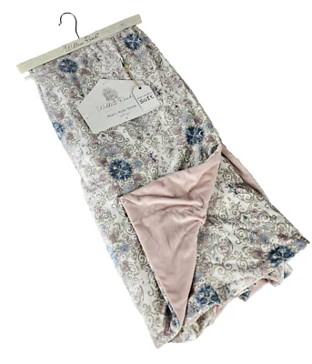 Manta de felpa suave cómoda Willow Road Pearl Mink 50"x60" reversible Foto 1 de 4