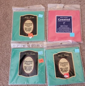 Menge 4 MCG Textilien Kreuzstich Stoff Aida 14 Stück 12" x 18" grün rot Neu mit Etikett - Bild 1 von 4