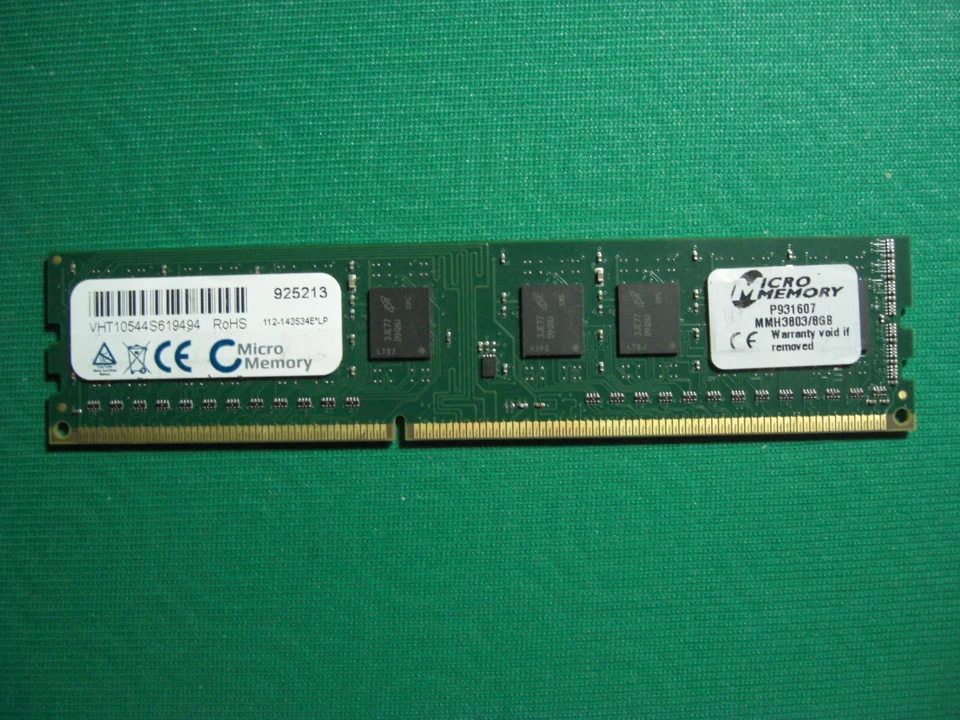 MODULO RAM MICROMEMORY DA 8GB PC3 P931607 MMH3803/8GB - Immagine 1 di 1