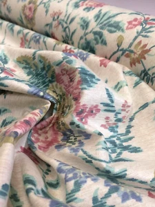 TELA DE POLI/ALGODÓN ESTAMPADO FLORAL MOBILIARIO SUAVE VINTAGE: $9,00 p/m: #BM62 - Imagen 1 de 5