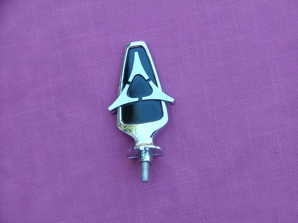 1963 Dodge 880 hood ornament, NOS! 2417499 - Image 1 of 4