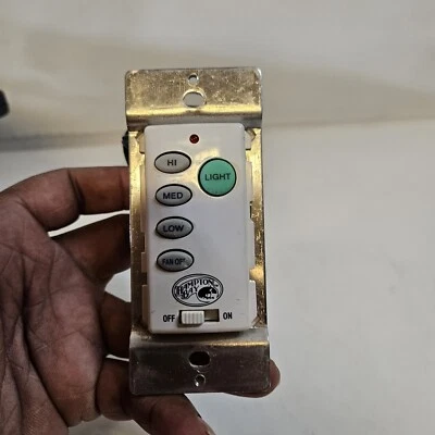 Ventilador de techo Hampton Bay control remoto de pared UC9050T y receptor UC7067R OEM Foto 1 de 4