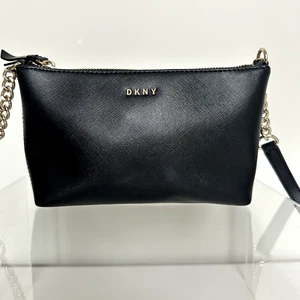 DKNY Black Faux Leather Women's Crossbody Shoulder Bag 18cm x 12cm - Foto 1 di 8