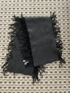 "INCREÍBLE GINEBRA 100 % CACHEMIR Bufanda Reversible Gris/Negro Flecos Laterales 71""" - Imagen 1 de 8
