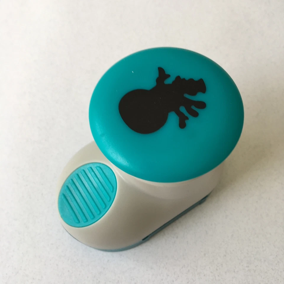 Tonic Studios "Boot" Easy-To-Use Punch - Snowman - 993A - NEW - Image 1 of 1