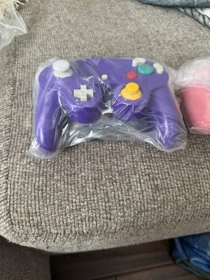 Nintendo GameCube Controller - Image 1 of 2