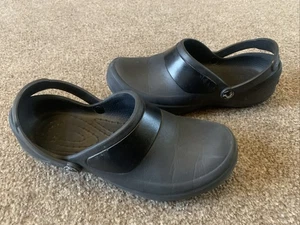 Crocs At Work Bistro Unisex Specialist Vent Work Clog Black Size4 - Picture 1 of 10