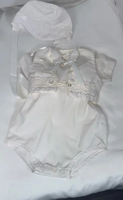 Bautizo bebé niño vintage de 2 piezas ~ traje de bautizo 0-6 con gorro. Foto 1 de 4
