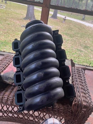 Colector de admisión Foto 1 de 4