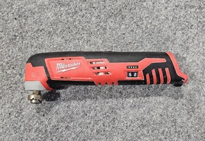 Multiherramienta Milwaukee 2426-20 12V  - Imagen 1 de 5