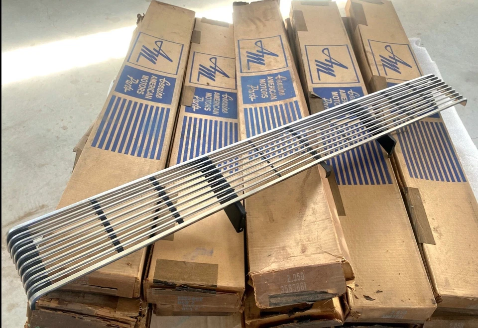 Rambler American Grille 1967 NOS en caja American Motors Foto 1 de 1