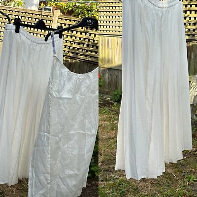 Skirt Windsmoor Elasticated Separate Lining Pleated Sz 16 - Image 1 of 4