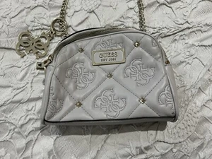 Guess Bag - Picture 1 of 12