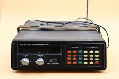 Realistic PRO-2020 20 Channel VHF/UHF AM FM Direct Entry Programmable Scanner - Image 1 of 4