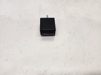 2003 Chevrolet Trailblazer Headlight Relay PN: 15016745 - Image 1 of 4