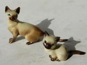 Siamese Cat Figurines Brown Blue Eyes Lot of 2 Bone China Beauties Vintage - - Picture 1 of 1
