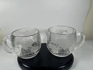 Set tazza e crema mappamondo in vetro Nescafé vintage made in Japan credenza coloniale - Foto 1 di 10