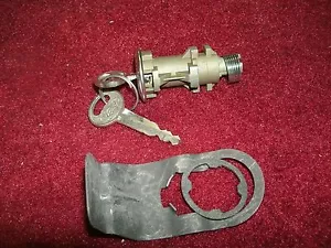 1982 1983 1984 1985 1986 LINCOLN CONTINENTAL TRUNK LOCK & HARDWARE KIT PACK NEW - Foto 1 di 2
