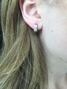 18ct white gold & diamond earrings - Picture 1 of 8