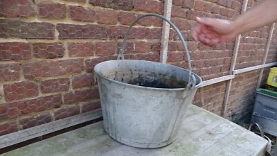 GRANDE  BASSINE CHAUDRON  ZINC BAIGNOIRE SEAU GALVANISE JARDIN  JUS GRANGE - Photo 1/3