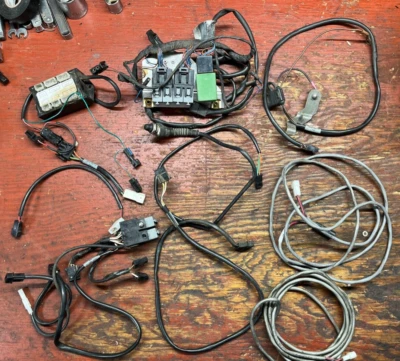 2000-2006 BMW R1150RT Wires & Relays - Image 1 of 4