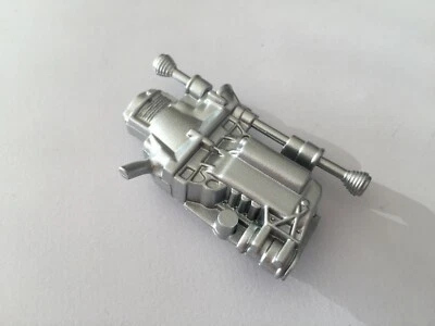 Partie moteur 2 pièce miniature Norev Peugeot 206 CC Parotech SHA DO 1/18 A11 - Photo 1/2