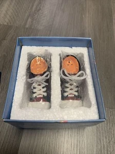 Vintage Salt & Pepper Shakers~High Heel Sneakers~Vandor 1999 - Picture 1 of 5